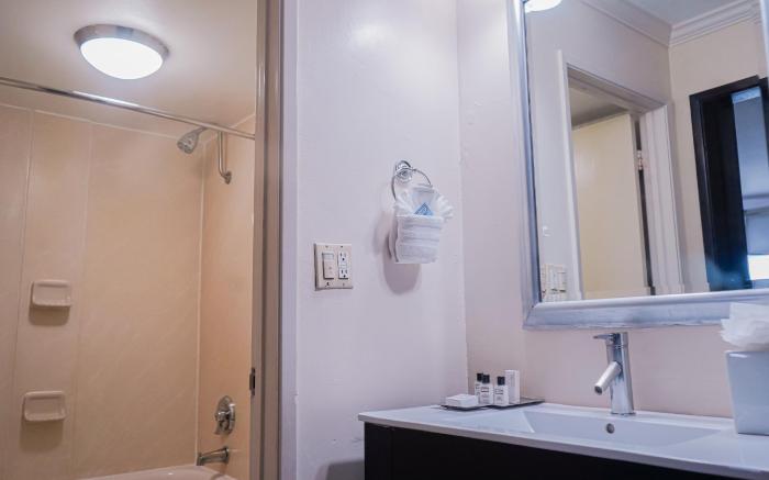 Uptown Oasis San Jose Airport