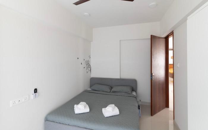 Spacious, Bright, City Centre 3bhk nr Airport