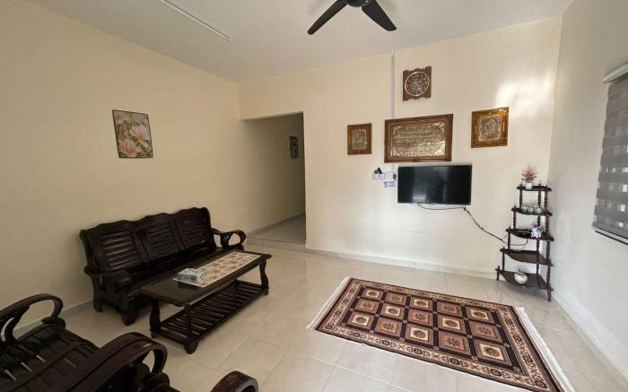 Etosh Homestay