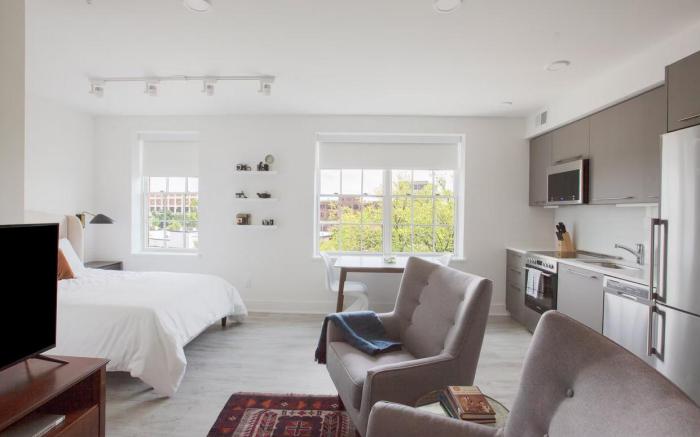 Reside Navy Yard, a Wyndham Residence