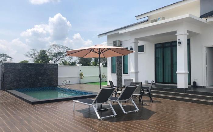 Calma Villa @ Hutan Kampung