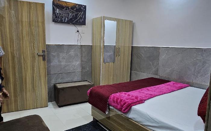 Hotel Sheeri Inn