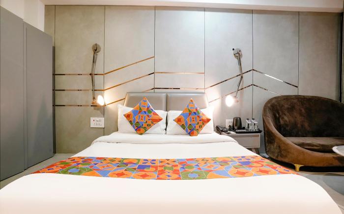 FabHotel Prime Welcome Palace - Nandi Park Society, Piplod