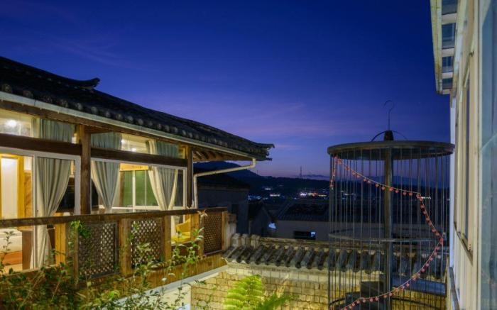Floral Tengchong Heshun Ancient Town Yungui Homestay