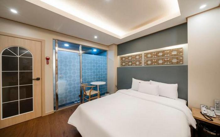 Seosan Heo & Jang Hanok Hotel Lake Park