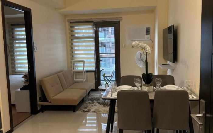 Hikaru Suite at Radiance Manila Bay