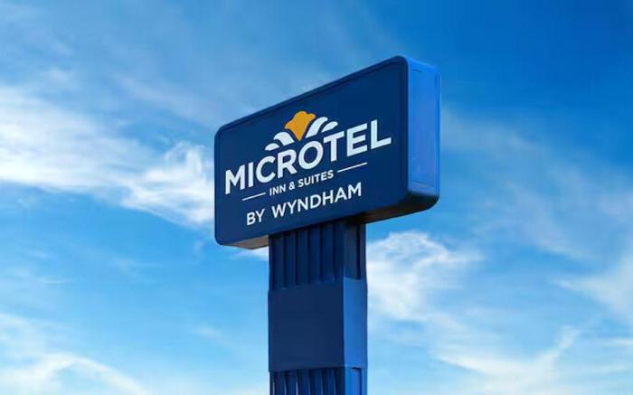 Microtel Inn & Suites by Wyndham Olive Branch