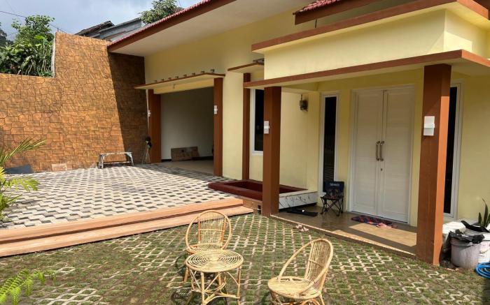 Villa Queena 4 Kamar Tidur (5 Bed) 