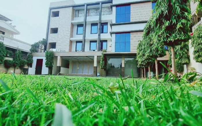 Sanskriti Hotel