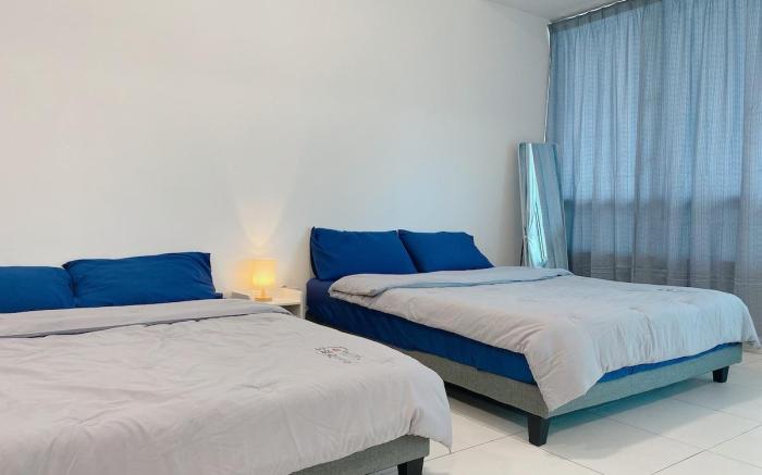 2-4 Pax Spacious Muji Living @ Austin Height #11