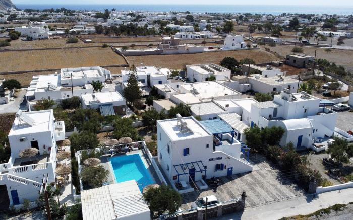 Studios Apartments Kapetanios