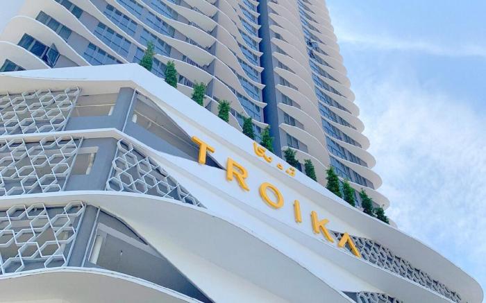 Netflix 2 Bedroom Troika Kota Bharu Homestay 1812