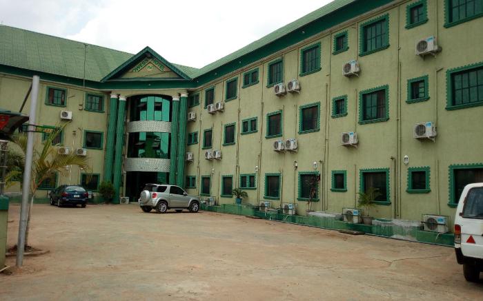 Prowess Hotel and Suites