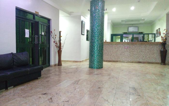 Dionzec Hotel & Suites