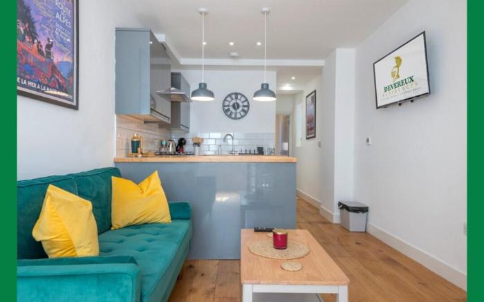 The Borough Suite @Devereux_Residences