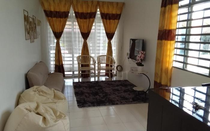 AL-DHAKIYA HOMESTAY