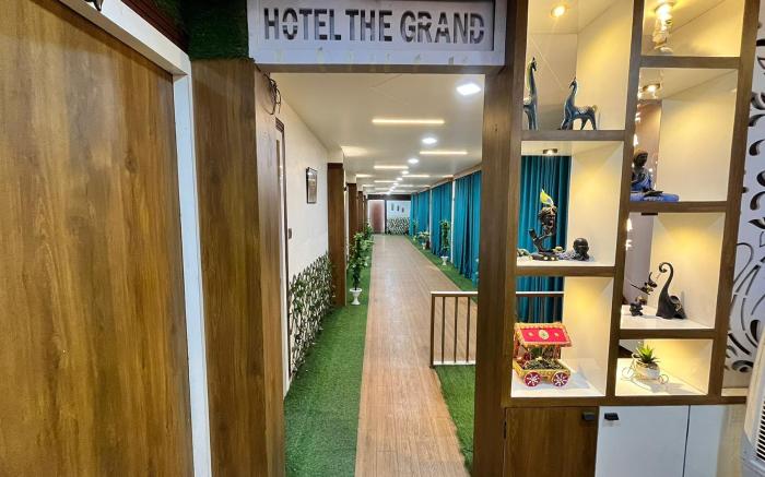 Hotel The Grand Near Maninagar Railway Station Ahmedabad