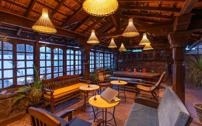 Madpackers Goa Anjuna - Bunks, Rooms, Community