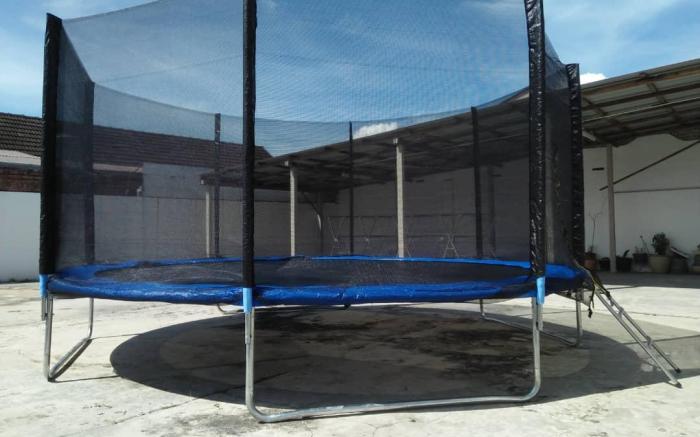 be.Xuan-Karaoke-Pool-Trampoline-Snooker-BBQ -Town