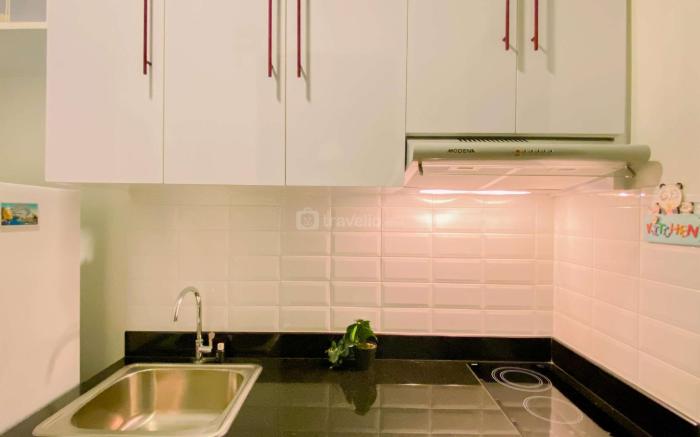 Good Simply 1BR at Sudirman Suites Apt By Travelio