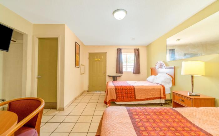 The Inn By OYO El Dorado Lake