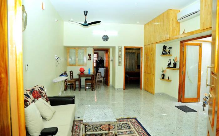 "CKS The Golden Nest" - All Attractions Nearby!