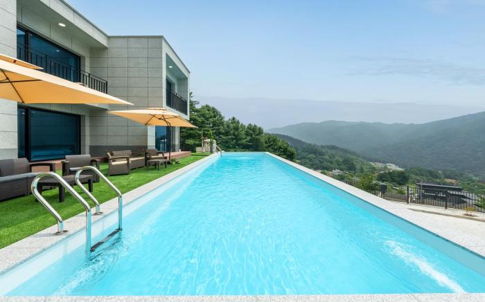 Gapyeong staysumok pool villa pension