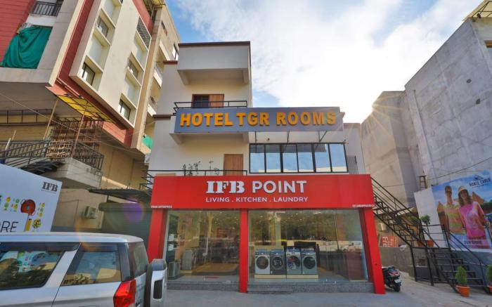 Hotel TGR Rooms