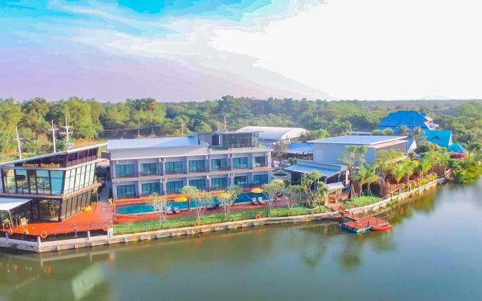 Phuengluang Riverside Hotel