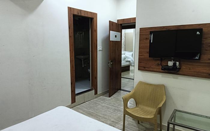 Hotel Panchsheel Plaza