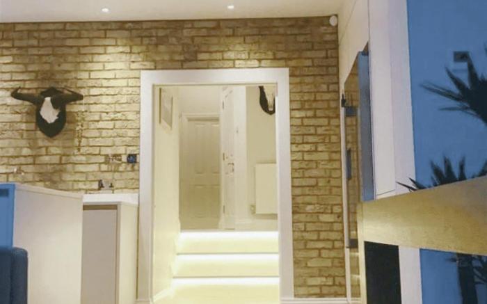 Charming 2 BR Flat with Private Garden & Fire Pit