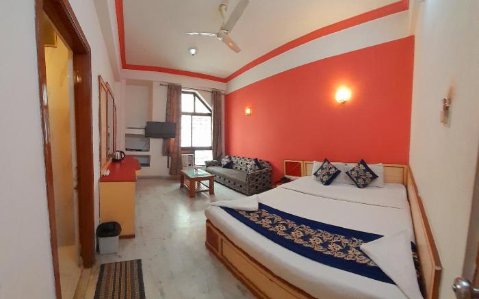 Hotel Indore Palace