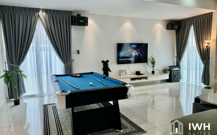 Grand Summit 48 Pool Villa 5R5B 16pax with karaoke