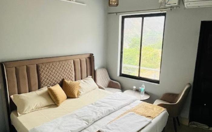 Goroomgo Kaffal Hotel and Restaurant Rudraprayag