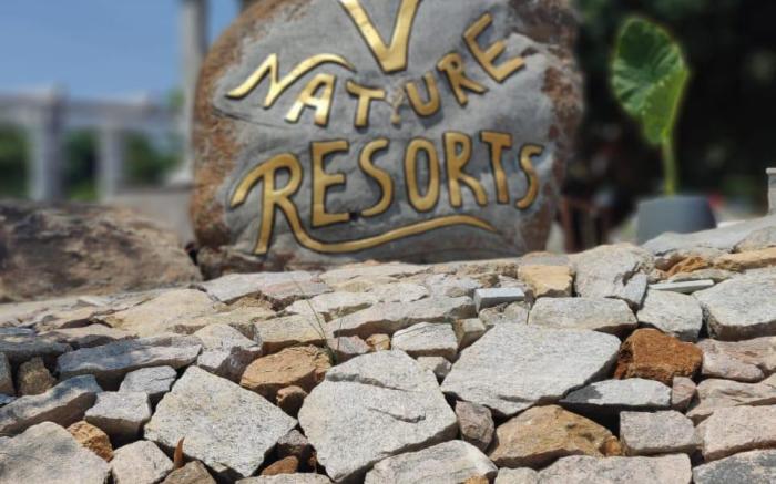 V NATURE RESORTS