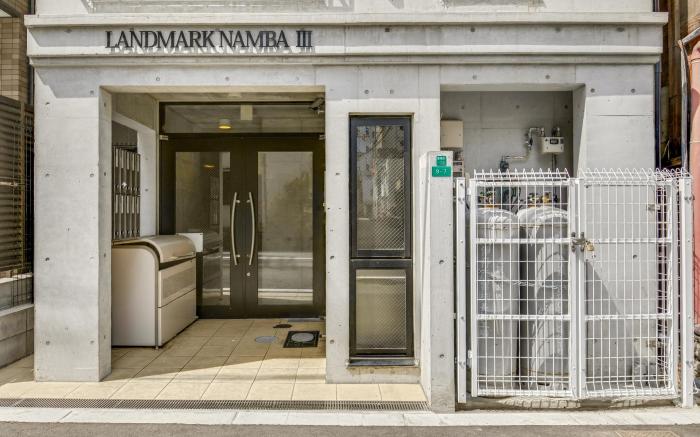 LAND MARK NAMBA F