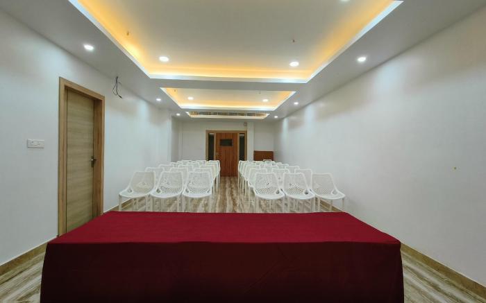 Vbrance - Luxury Boutique Hotel & Food Court