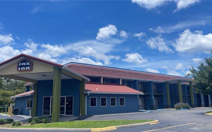 JAX INN