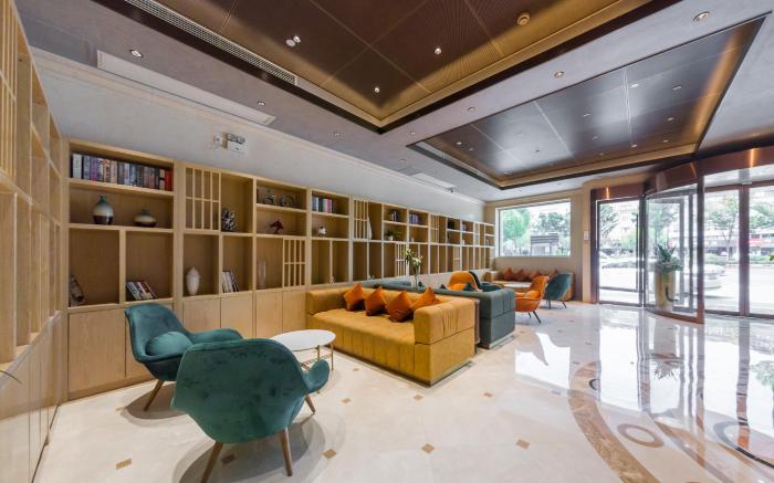 Orange Hotel Hangzhou Xiaoshan Yinlong Department Store