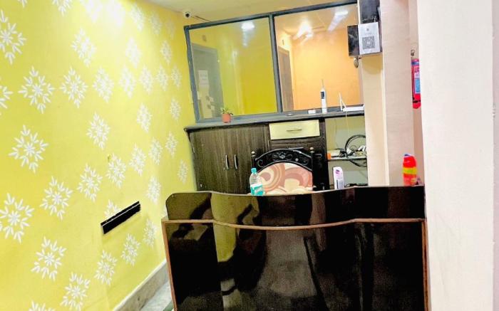 Goroomgo Relyef Inn Kolkata