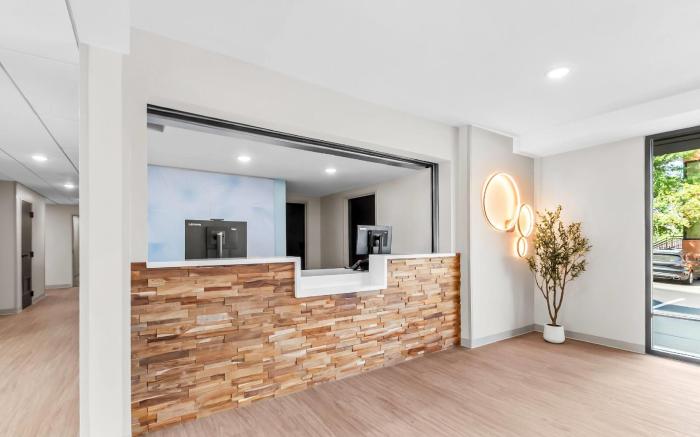 ECHO Suites Extended Stay by Wyndham Sterling