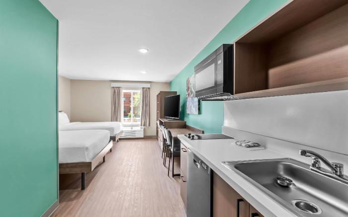 ECHO Suites Extended Stay by Wyndham Sterling