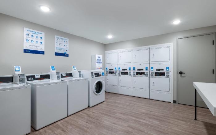 ECHO Suites Extended Stay by Wyndham Fort Worth Alliance