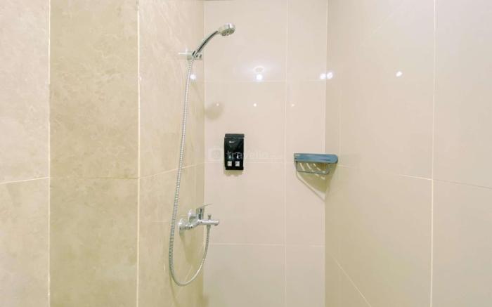 Cozy Studio Apt at Transpark Cibubur By Travelio