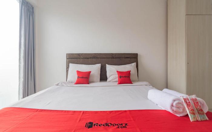 RedDoorz near Trans Studio Mall Bongo Residence