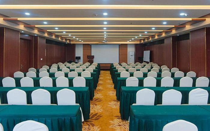 Vienna Hotel Qingdao Chengyang Wanxianghui