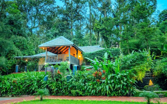 Chandramukuta Resort By Z Vacations