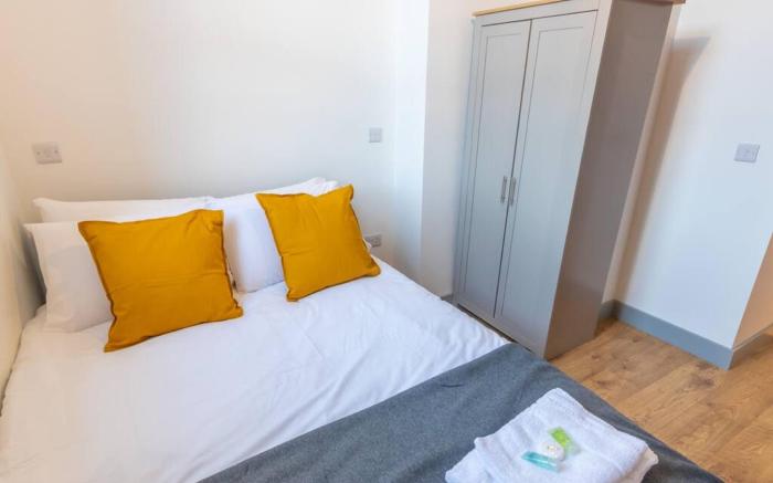 Stylish  Immaculate New Apartment near Salford Quays By Pillo Rooms