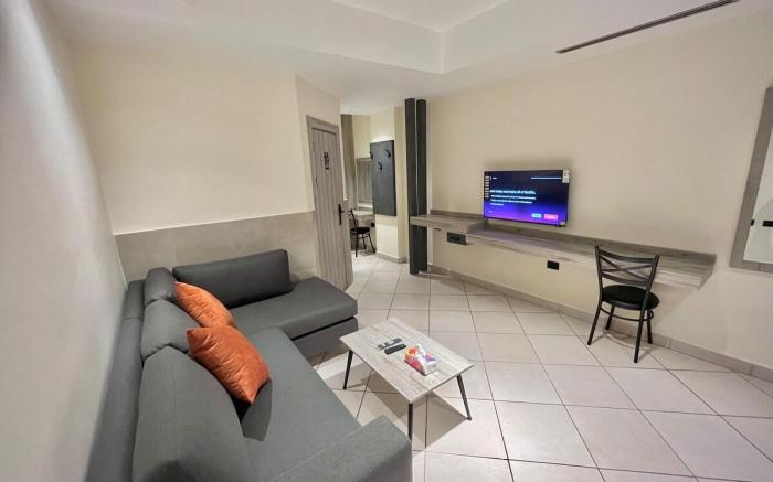 Modern, Central Apartment!