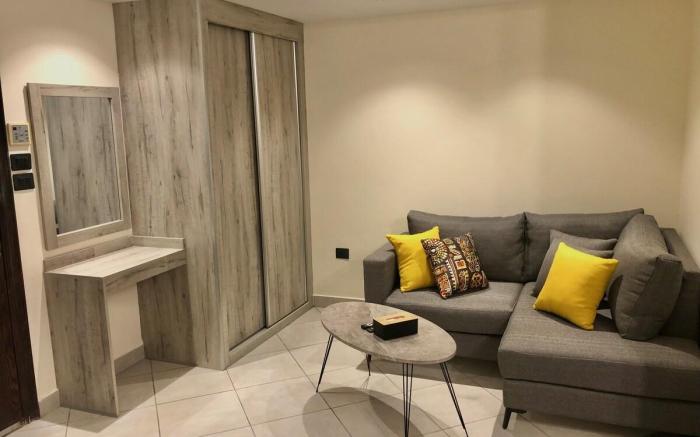 Brand new in active, well/served Area